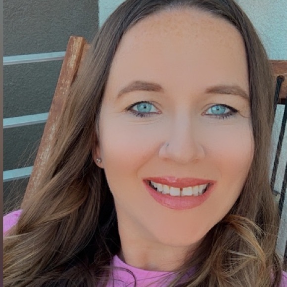 Listings for Live Show - Picture 1 of 3